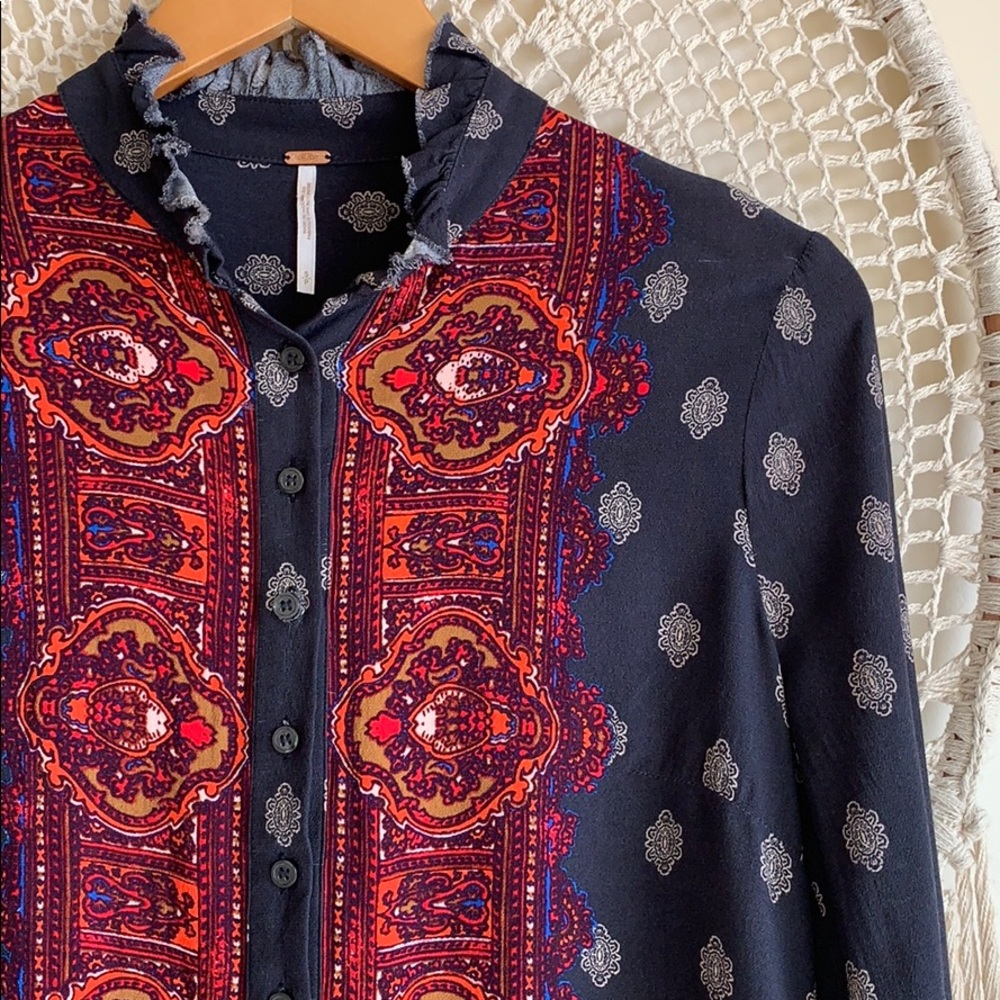 Boho Free Popele Boho button- down blouse. S